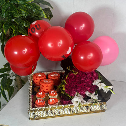 Gift Bundle Cup Cakes & Baloons | Sawa Sweets