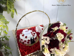 Gift Bundle With Bouquet | Sawa Sweets